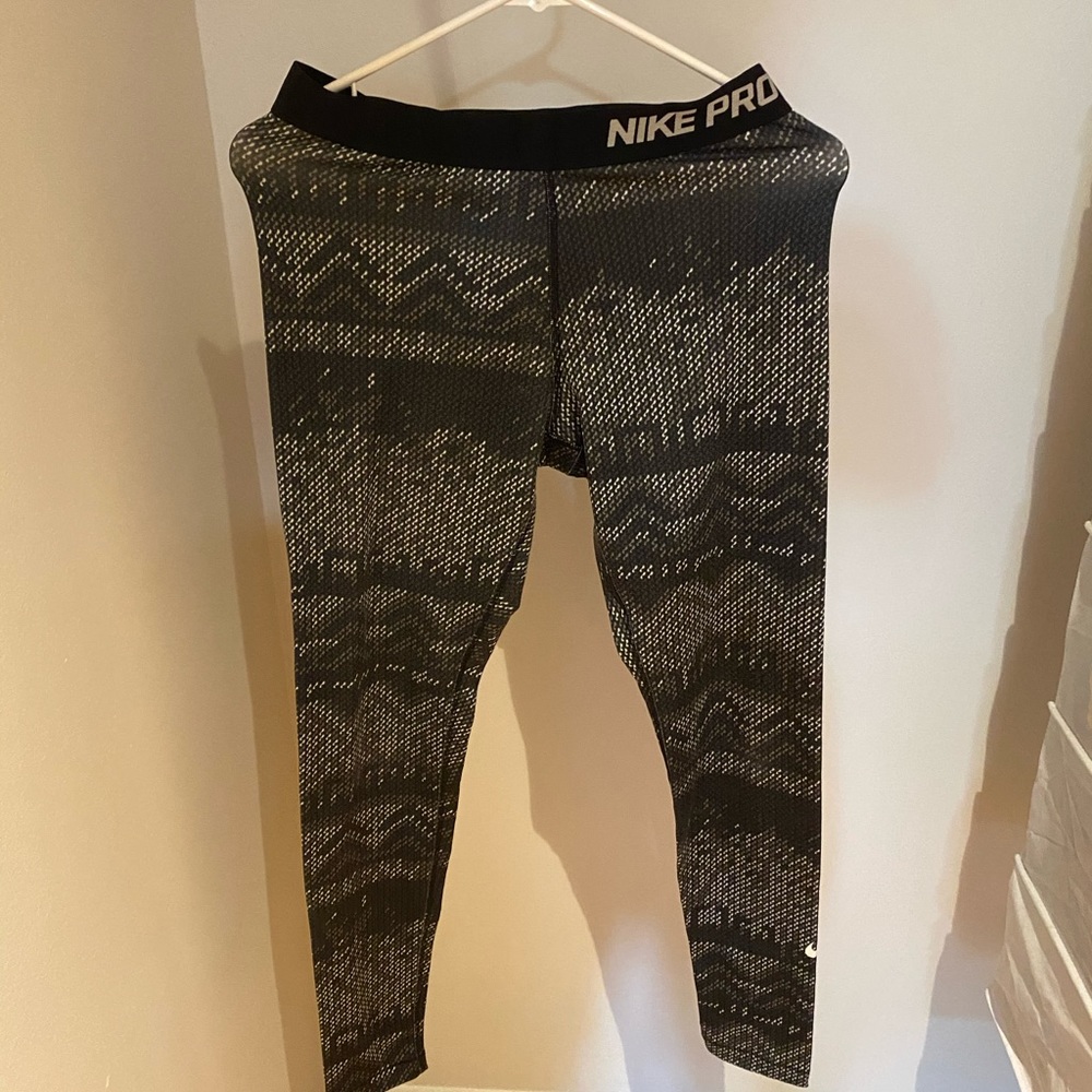 NikePro lined leggings